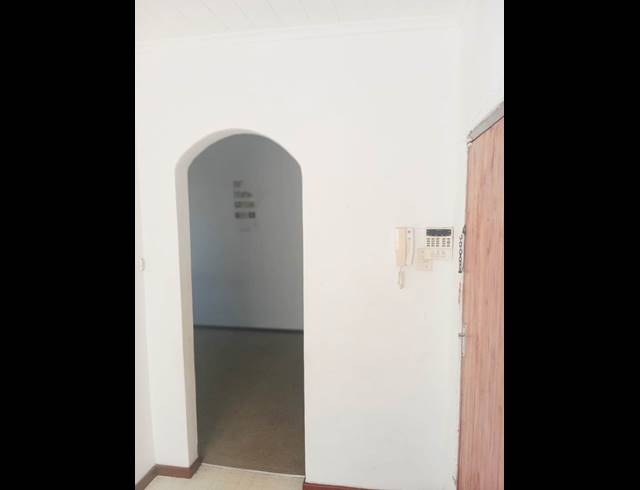 1 BEDROOM APARTMENT FOR SALE IN GQEBERHA CENTRAL